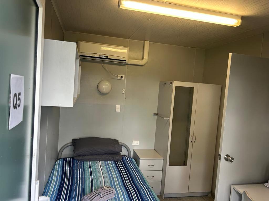 Gundy Pub & Caravan Park Gundiah Extérieur photo