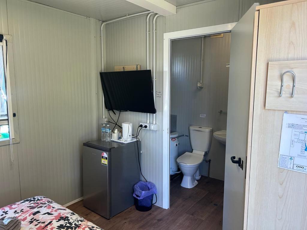 Gundy Pub & Caravan Park Gundiah Extérieur photo