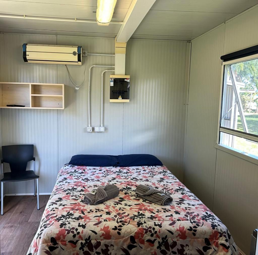 Gundy Pub & Caravan Park Gundiah Extérieur photo