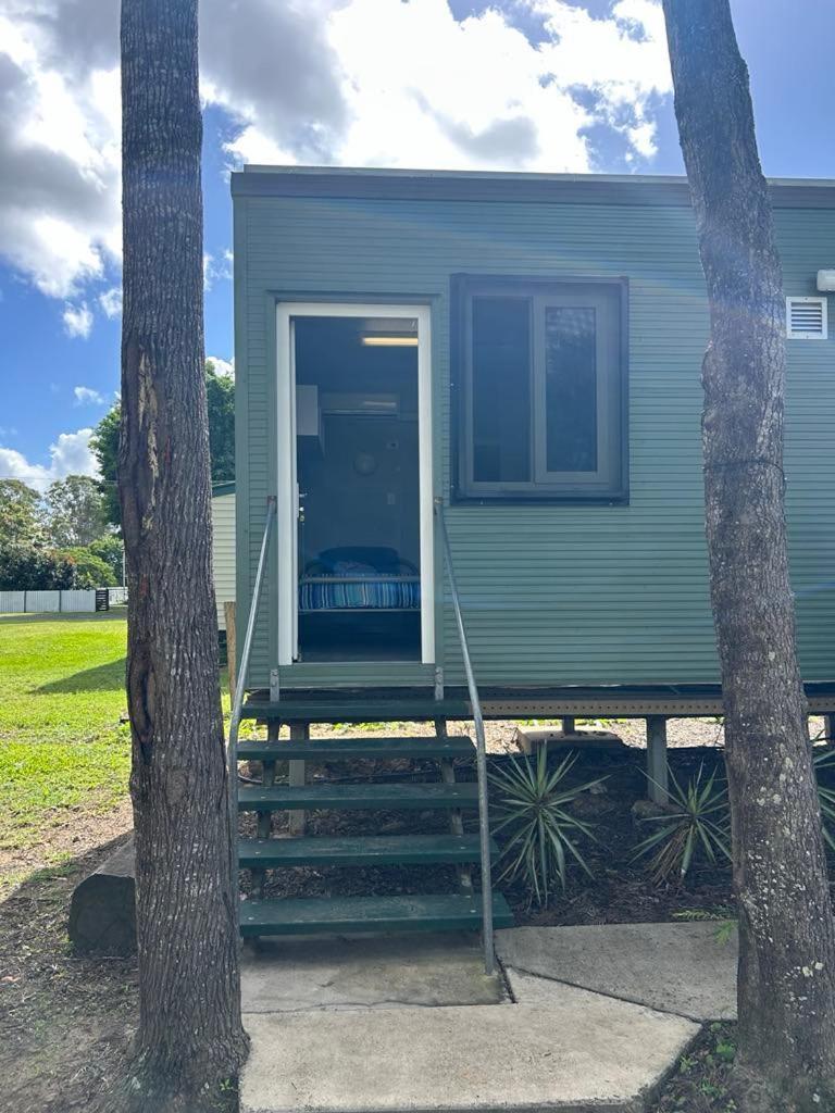 Gundy Pub & Caravan Park Gundiah Extérieur photo